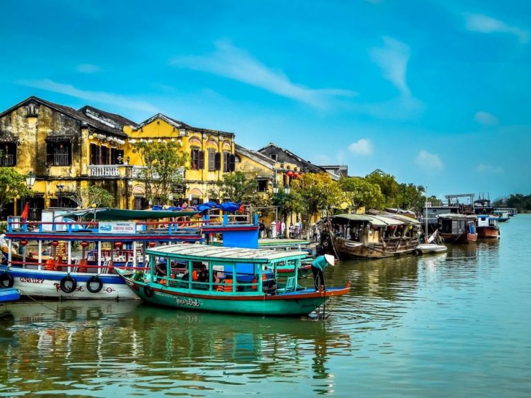 TOP 10 Địa Điểm Du Lịch Đẹp Nhất Việt Nam