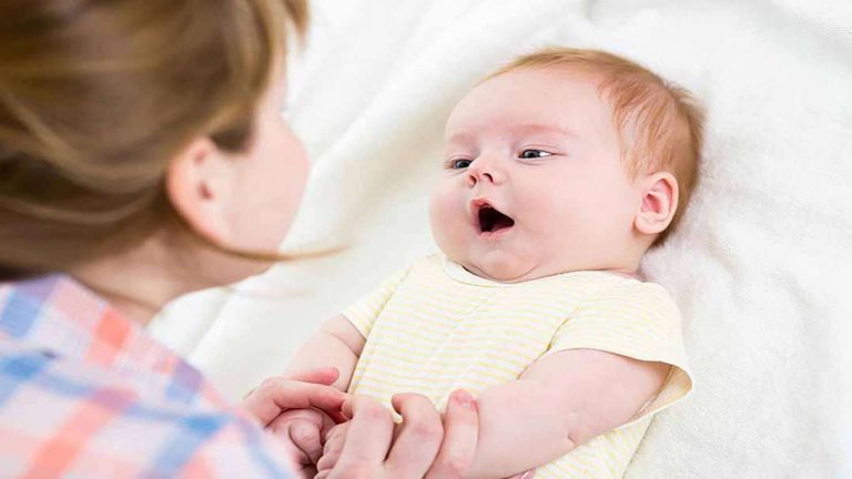 TOP 10 dấu hiệu bất thường ở trẻ sơ sinh
